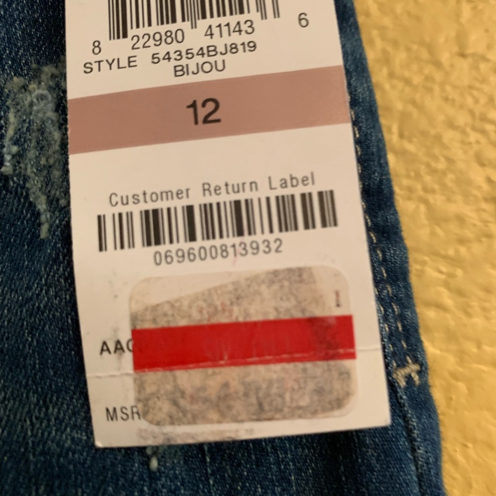 Jeans - Picture 2 of 3